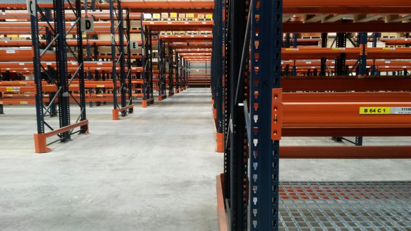 Maintenance rack shop